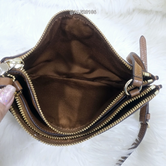 Coach signature brown crossbody with 2 zippers on top. - Picture 9 of 13